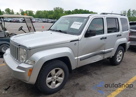 2012 Jeep Liberty Sport z USA, uszkodzony, nr VIN 1C4PJMAKXCW118660